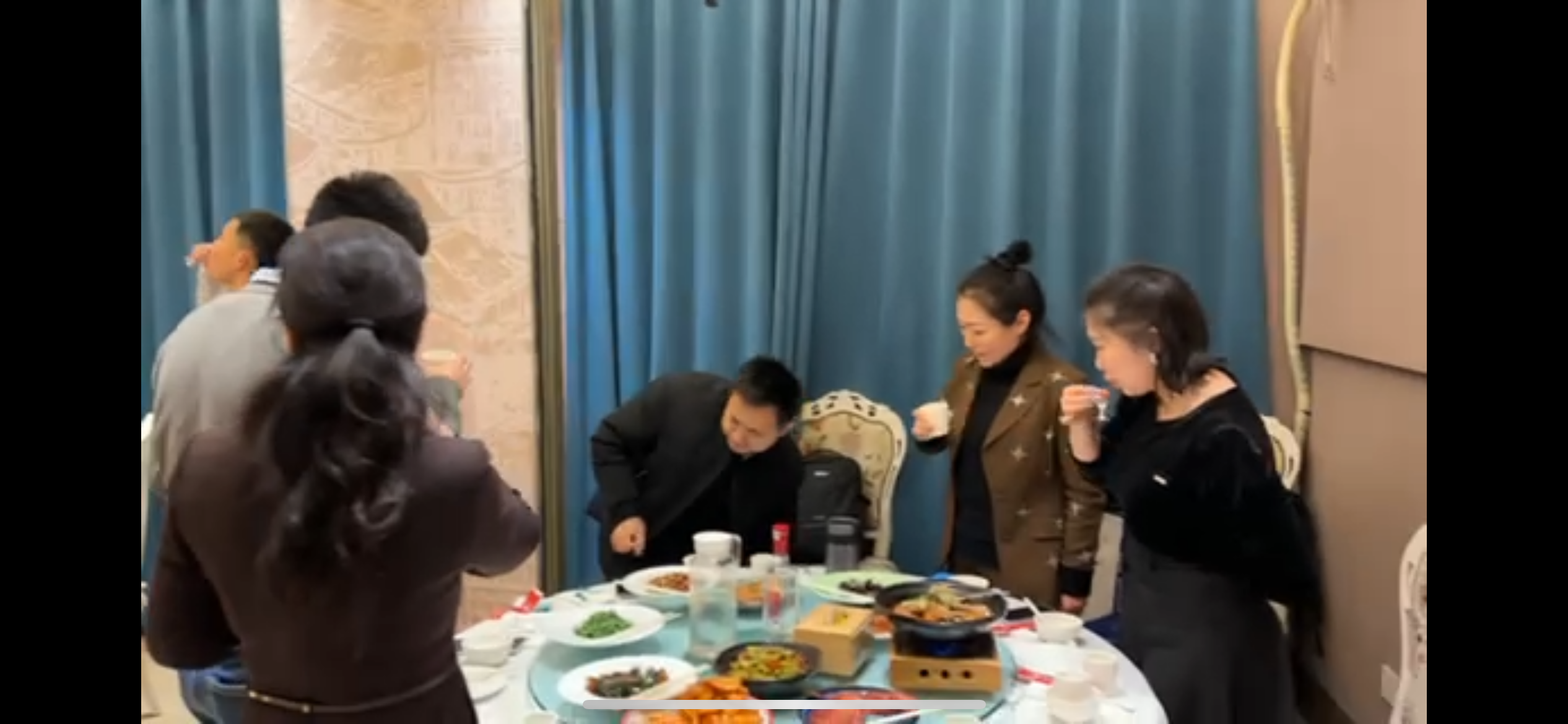 聚会聚餐 - 深厚友谊